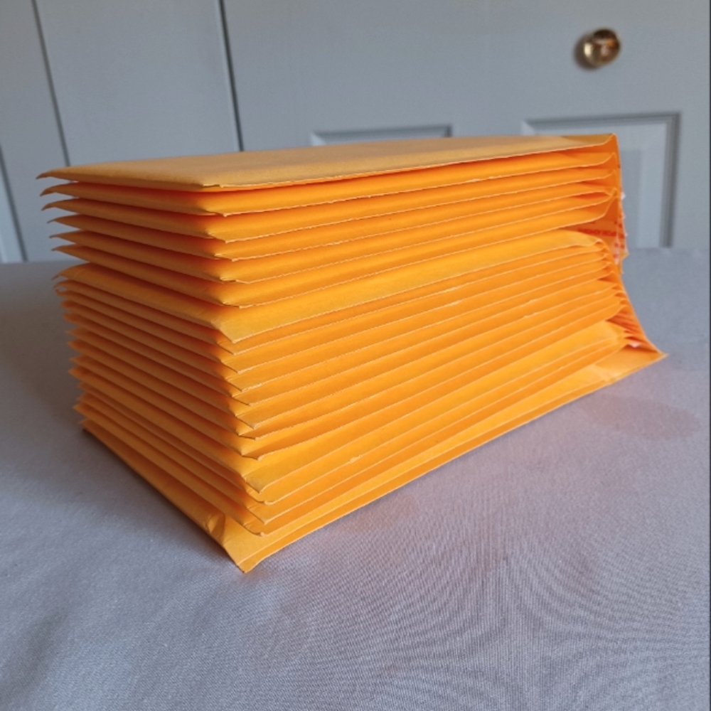 20 Bulk 4.5"×7.5" Bubble Mailers, Classic Yellow Packing And Shipping Supplies